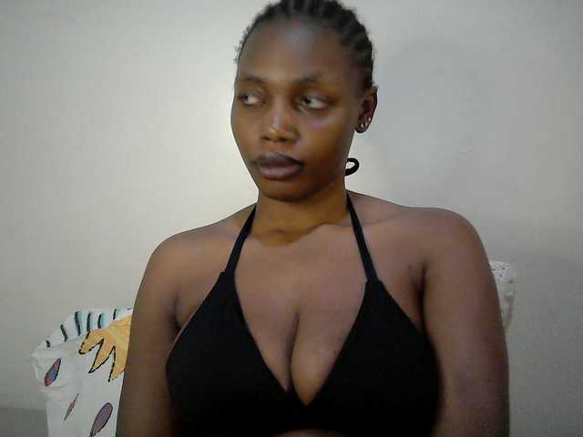 sexy-muna live cam on BongaCams