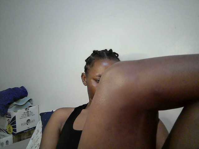 sexy-muna's BongaCams show and profile