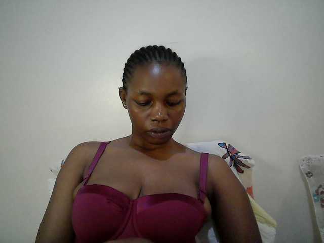 sexy-muna live cam on BongaCams