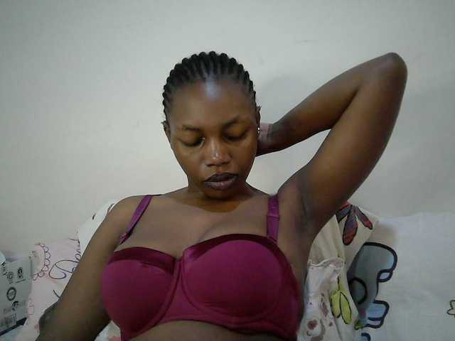sexy-muna live cam on BongaCams