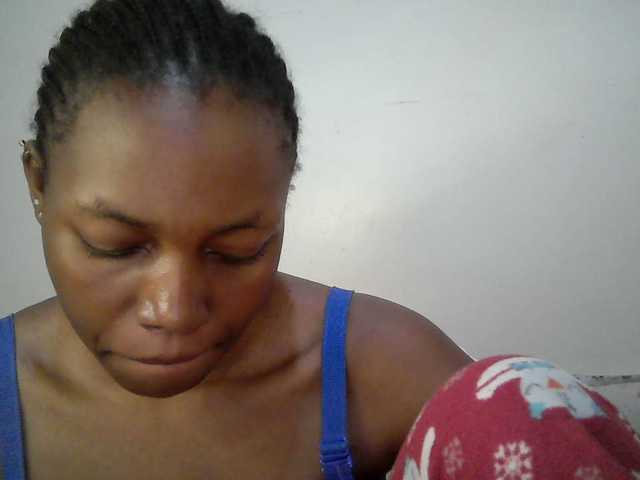sexy-muna live cam on BongaCams