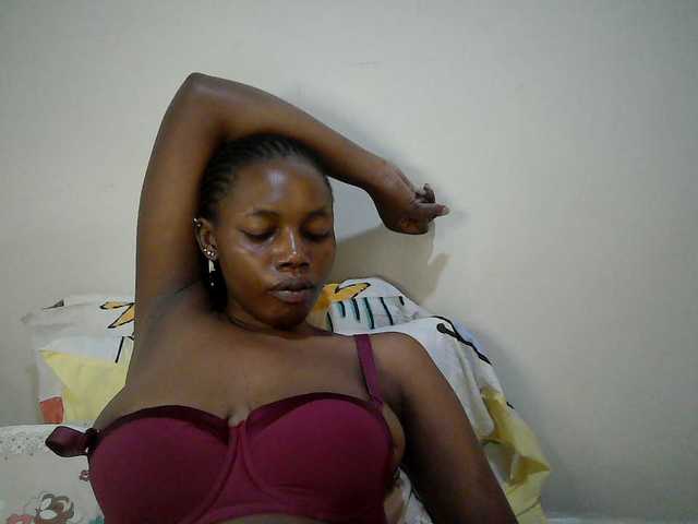 sexy-muna live cam on BongaCams