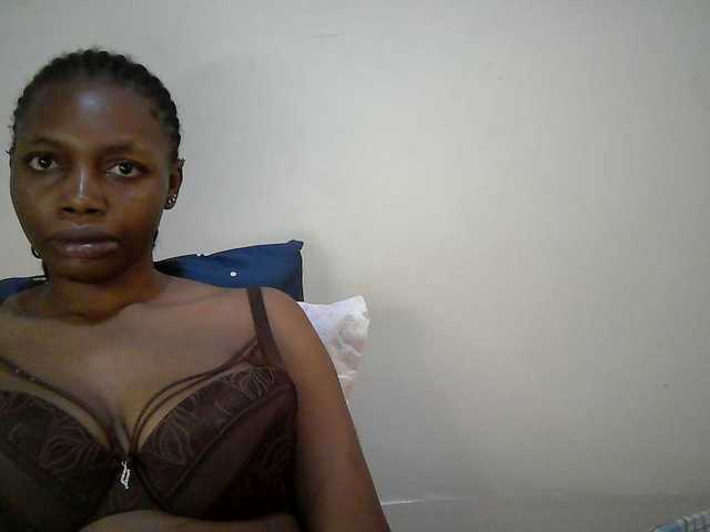 sexy-muna online