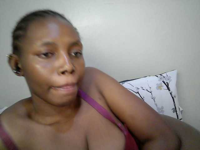 sexy-muna live cam on BongaCams