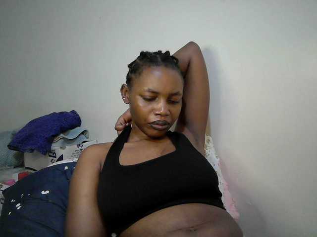 sexy-muna's BongaCams show and profile