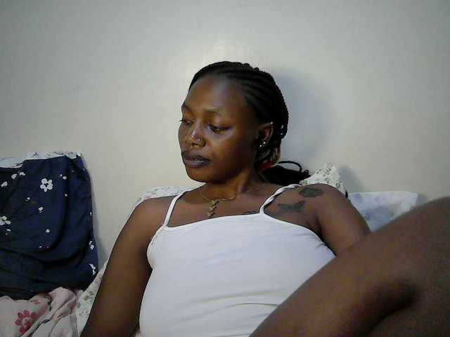 sexy-muna live cam on BongaCams