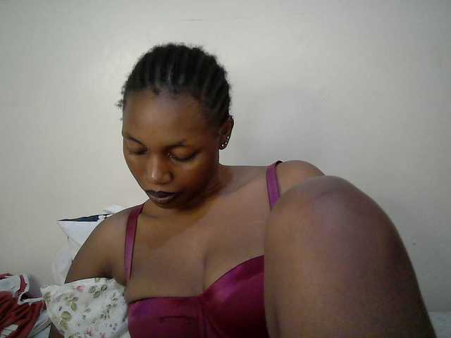 sexy-muna live cam on BongaCams