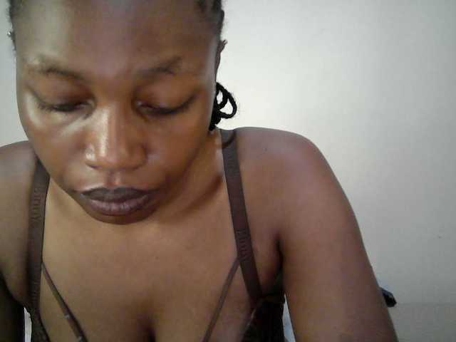 sexy-muna live cam on BongaCams