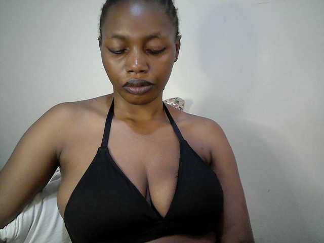 sexy-muna live cam on BongaCams