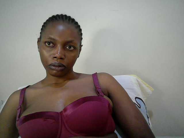 sexy-muna live cam on BongaCams