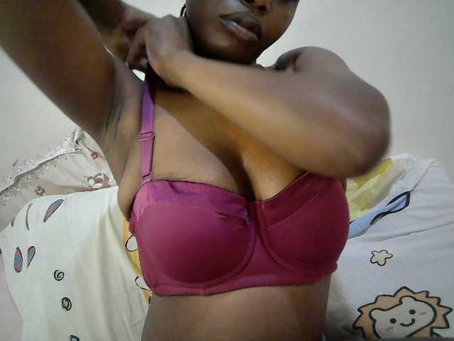 sexy-muna live cam on BongaCams