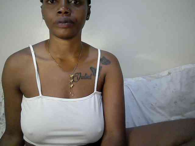 sexy-muna Live Webcam on BongaCams