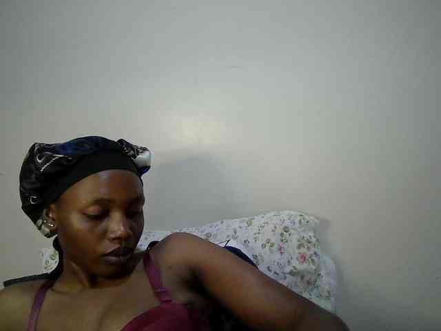 Model: sexy-muna