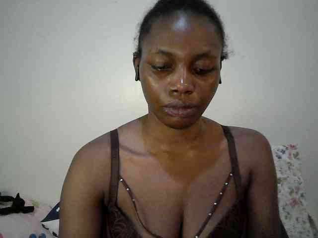 sexy-muna Live Webcam on BongaCams