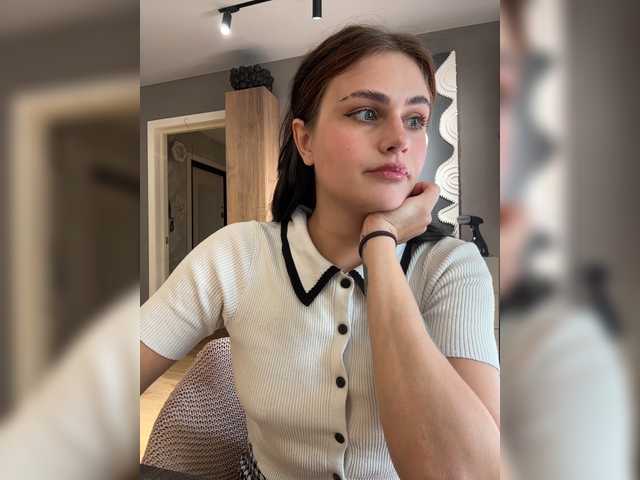 Vanessa-Tenderness live webcam show