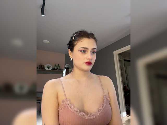 Vanessa-Tenderness Live Cam on BongaCams