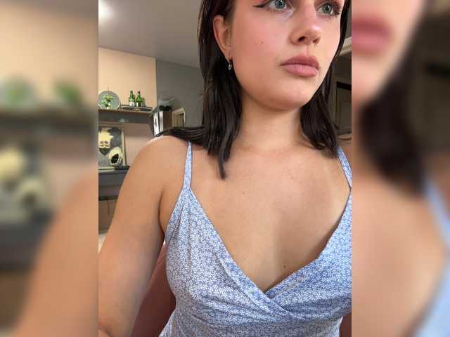 Vanessa-Tenderness live webcam show