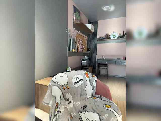 Model: Vanessa-Tenderness