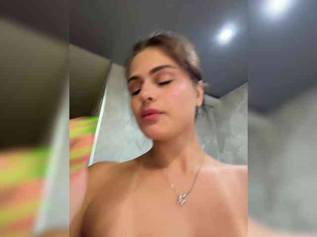 Vanessa-Tenderness webcam