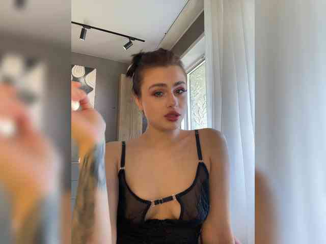 Vanessa-Tenderness webcam
