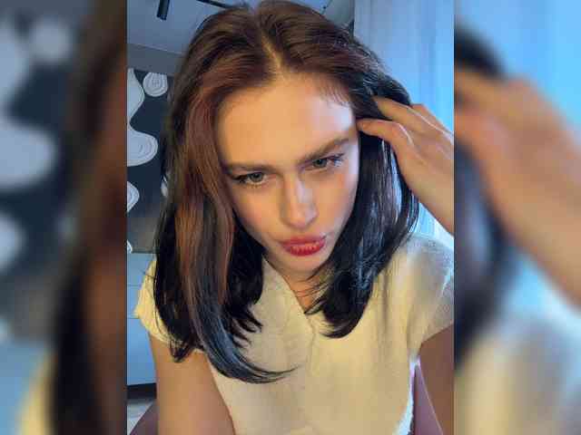 Vanessa-Tenderness webcam