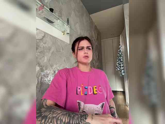 Vanessa-Tenderness webcam