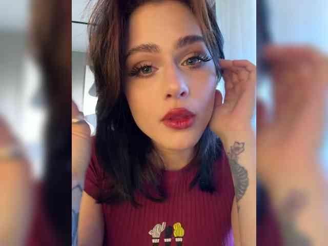 Vanessa-Tenderness webcam