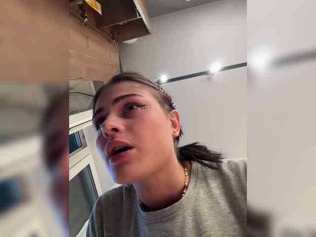 Vanessa-Tenderness webcam
