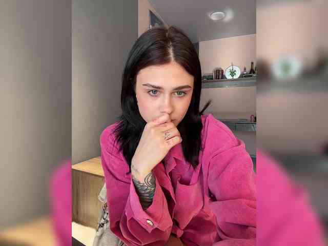 Vanessa-Tenderness webcam