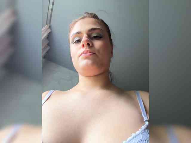 Vanessa-Tenderness webcam