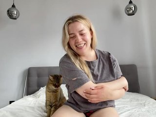 AlyraSun Porn Show
