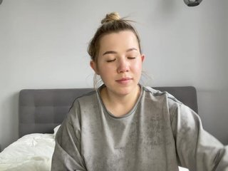 AlyraSun Porn Show