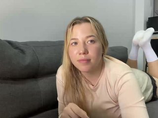 AlyraSun Porn Show