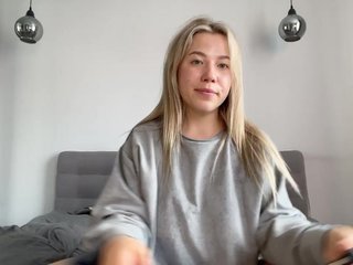 AlyraSun Porn Show