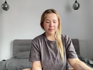 AlyraSun Porn Show