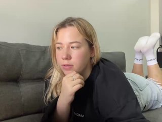 AlyraSun Porn Show