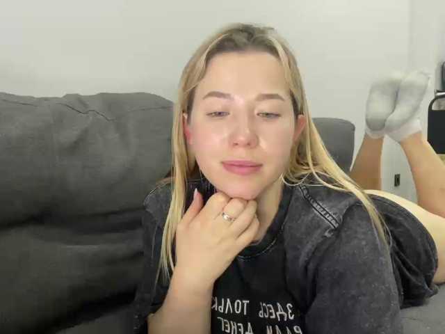 AlyraSun live cam on BongaCams