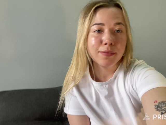 AlyraSun live cam on BongaCams