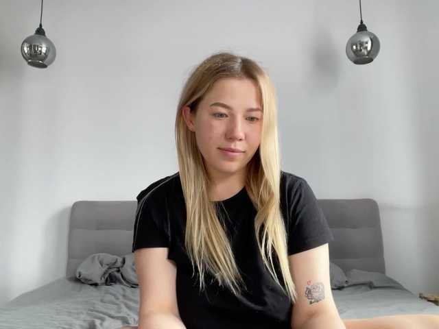 AlyraSun live cam on BongaCams