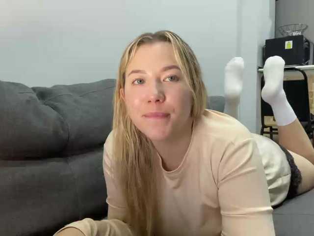 AlyraSun live cam on BongaCams