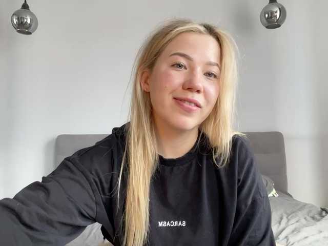 AlyraSun live cam on BongaCams