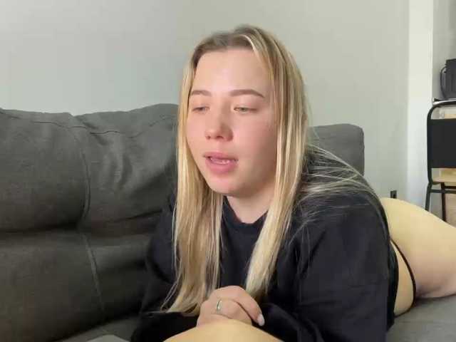 AlyraSun live cam on BongaCams
