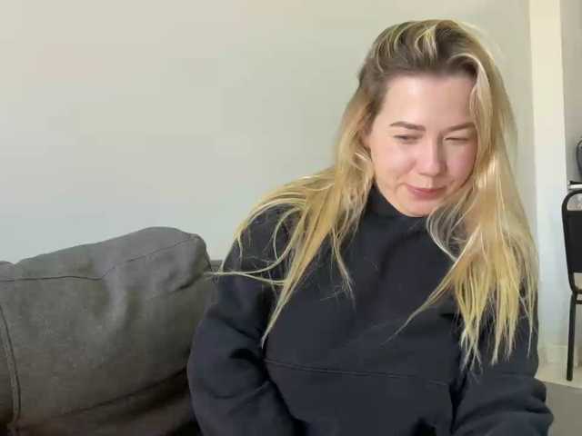 AlyraSun live cam on BongaCams