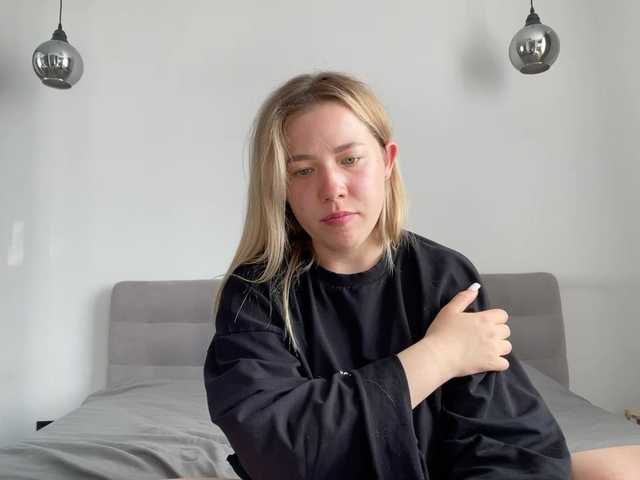 AlyraSun live cam on BongaCams