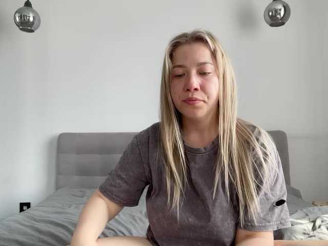 AlyraSun live webcam show