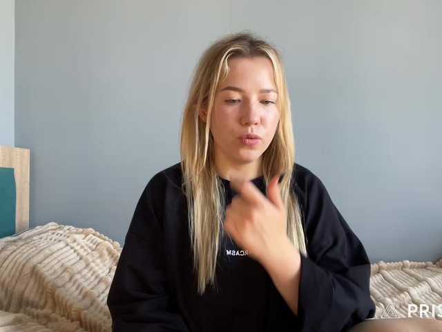 AlyraSun live cam on BongaCams