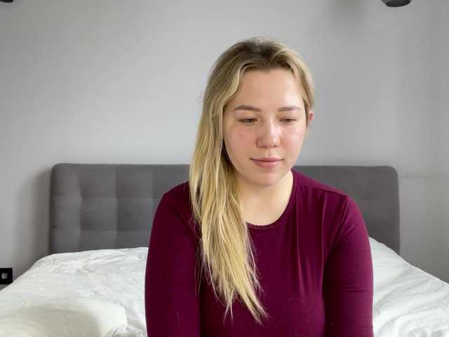 AlyraSun webcam