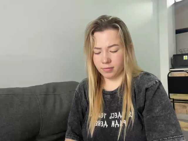 AlyraSun live cam on BongaCams
