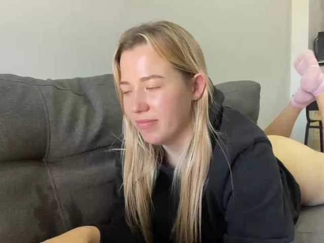 AlyraSun live cam preview