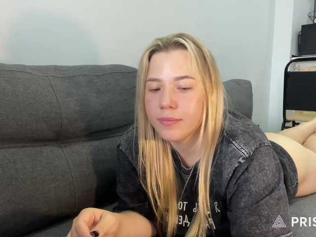 AlyraSun live cam on BongaCams